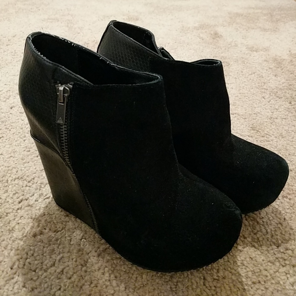 COPY - Aldo ankle wedge booties